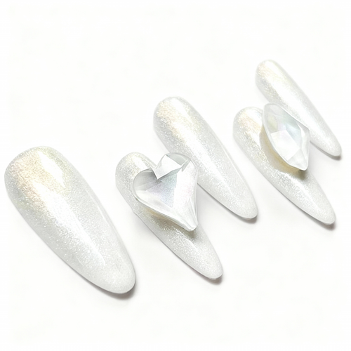Moonlight White Ice Crystal Heart Press-On Nail T 247