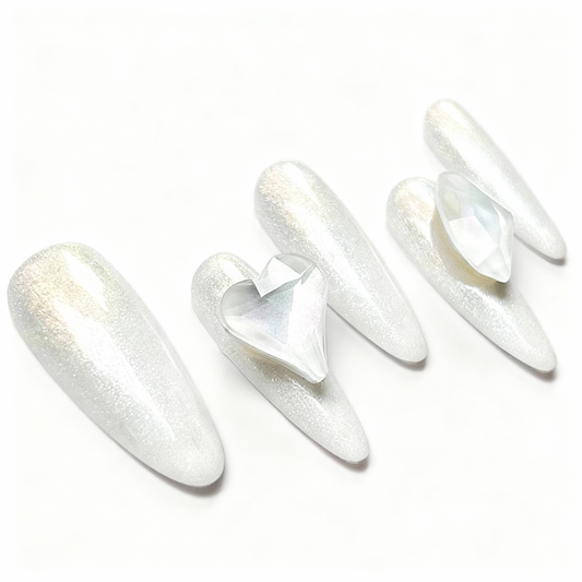 Moonlight White Ice Crystal Heart Press-On Nail T 247