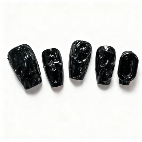 Black & White Press-On Nails T256
