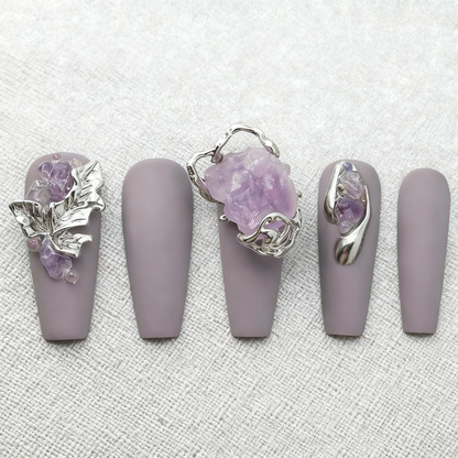 Ukiyo Press-On Nails T242